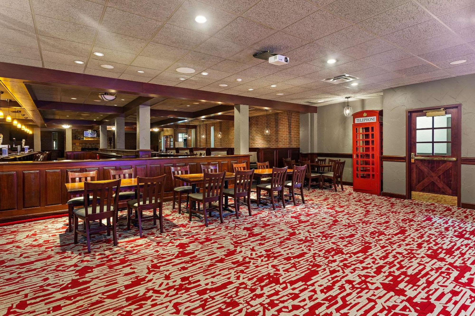 The Clover Hotel, Ascend Hotel Collection Саут Бенд Екстериор снимка