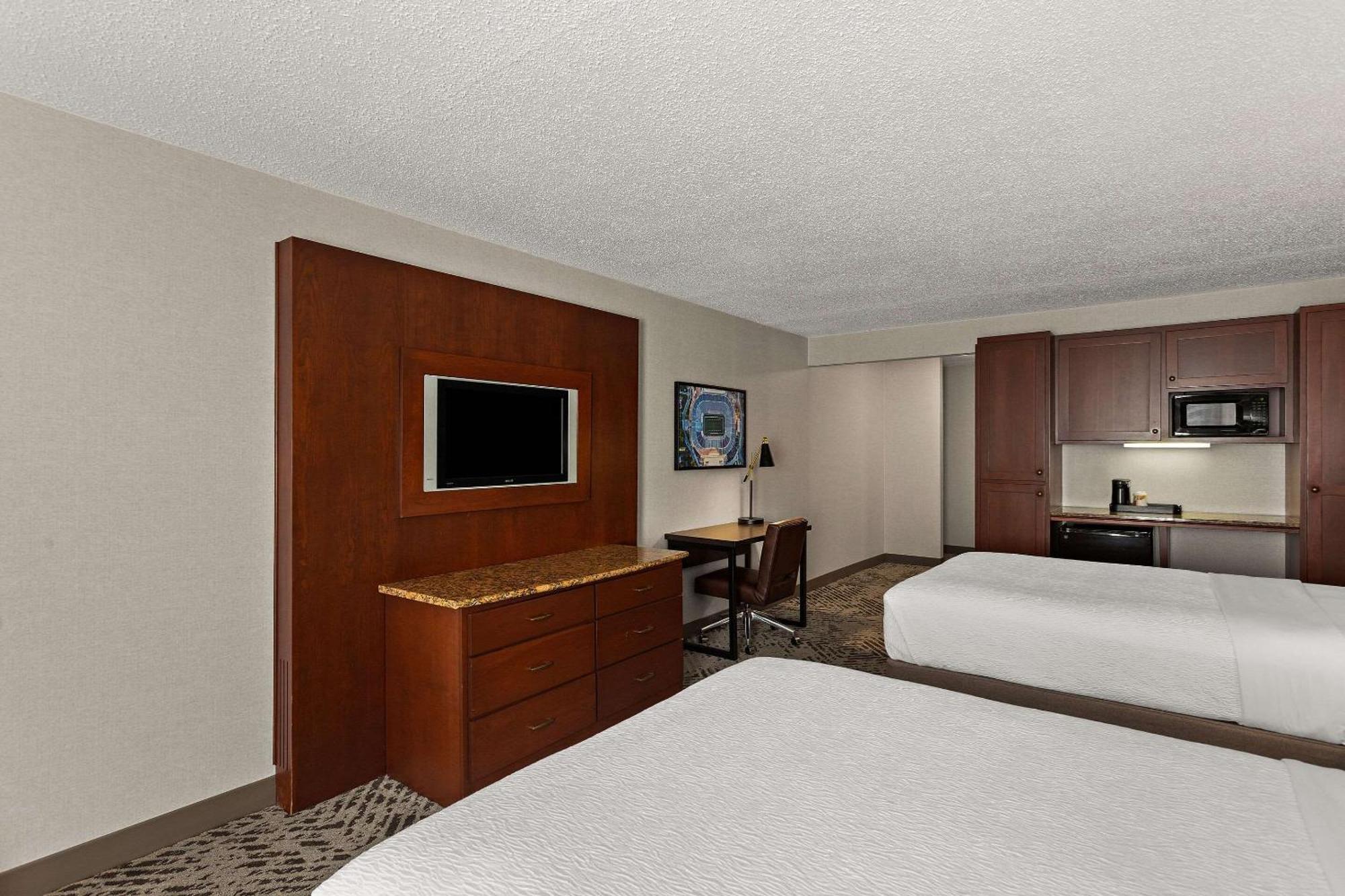The Clover Hotel, Ascend Hotel Collection Саут Бенд Екстериор снимка